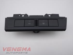 Gebruikte Schakelaar (diversen) Ford Focus 2 Wagon 2.0 16V Prijs € 14,99 Margeregeling aangeboden door Venema Autoparts