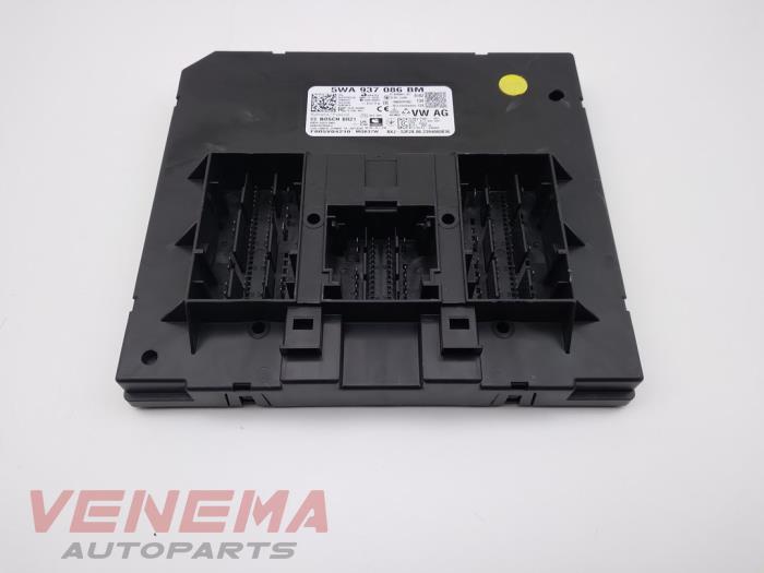 Computer Body Control van een Volkswagen Golf VIII (CD1) 2.0 TDI BlueMotion 16V 2023