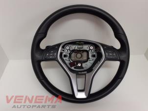 Gebruikte Stuurwiel Mercedes E (W212) E-250 CDI 16V BlueTec Prijs € 149,99 Margeregeling aangeboden door Venema Autoparts