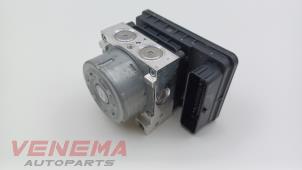 Gebruikte ABS Pomp Volkswagen Golf VIII (CD1) 2.0 TDI BlueMotion 16V Prijs € 269,99 Margeregeling aangeboden door Venema Autoparts