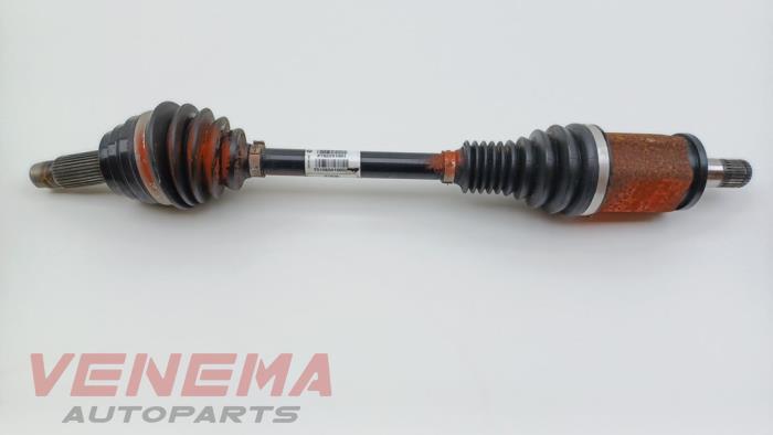 Gebruikte Aandrijfas links-voor BMW X5 (F15) xDrive 40e PHEV 2.0 Prijs € 349,99 Margeregeling aangeboden door Venema Autoparts