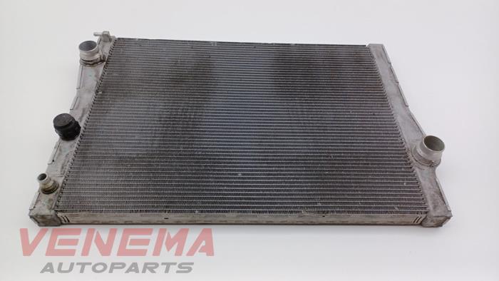 Gebruikte Radiateur BMW X5 (F15) xDrive 40e PHEV 2.0 Prijs € 99,99 Margeregeling aangeboden door Venema Autoparts