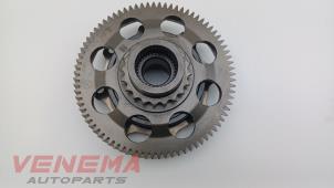 Gebruikte Tandwiel dieselpomp Mercedes Sprinter 3,5t (906.73) 316 CDI 16V Prijs € 49,99 Margeregeling aangeboden door Venema Autoparts