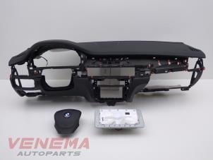 Gebruikte Airbag set + dashboard BMW X5 (F15) xDrive 40e PHEV 2.0 Prijs € 999,99 Margeregeling aangeboden door Venema Autoparts