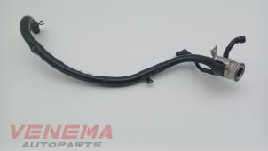 Gebruikte Vulpijp Brandstoftank BMW X5 (F15) xDrive 40e PHEV 2.0 Prijs € 39,99 Margeregeling aangeboden door Venema Autoparts