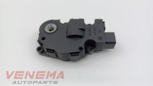 Gebruikte Kachelklep Motor Mercedes ML II (164/4JG) 3.0 ML-280 CDI 4-Matic V6 24V Prijs € 9,99 Margeregeling aangeboden door Venema Autoparts