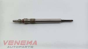 Gebruikte Gloeikaars Volkswagen Touran (5T1) 1.6 TDI Prijs € 9,99 Margeregeling aangeboden door Venema Autoparts