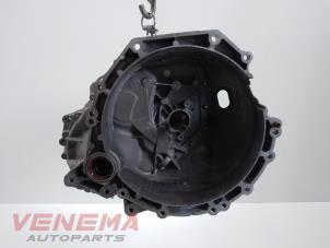 Gebruikte Versnellingsbak Ford Fiesta 7 1.0 EcoBoost 12V Prijs € 899,99 Margeregeling aangeboden door Venema Autoparts