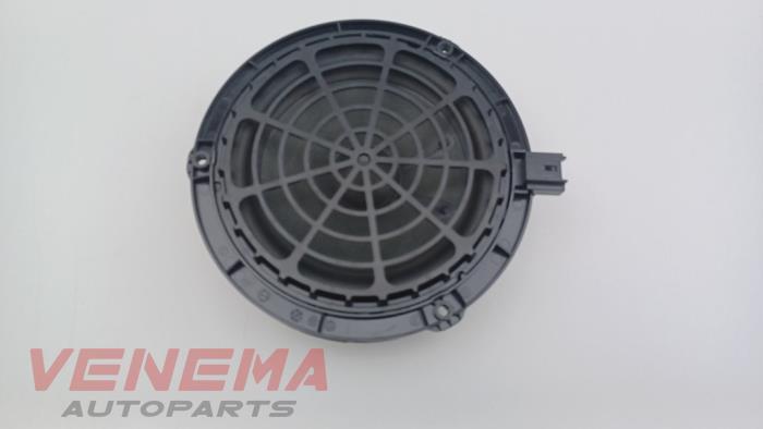 Gebruikte Luidspreker Peugeot 208 II (UB/UH/UP) 1.2 Vti 12V PureTech 100 Prijs € 14,99 Margeregeling aangeboden door Venema Autoparts