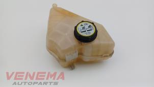 Gebruikte Expansievat Ford Fiesta 6 (JA8) 1.0 EcoBoost 12V 100 Prijs € 9,99 Margeregeling aangeboden door Venema Autoparts