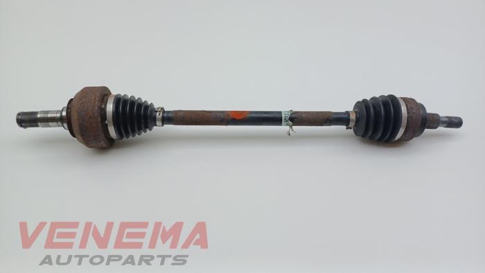 Gebruikte Aandrijfas links-achter Mercedes ML II (164/4JG) 3.0 ML-280 CDI 4-Matic V6 24V Prijs € 39,99 Margeregeling aangeboden door Venema Autoparts