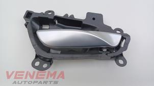 Gebruikte Deurgreep 4Deurs rechts-voor BMW 1 serie (F20) 118i 1.5 TwinPower 12V Prijs € 14,99 Margeregeling aangeboden door Venema Autoparts