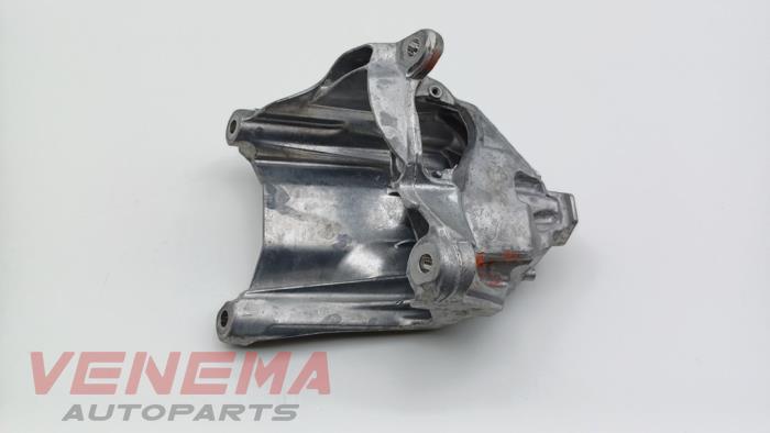 Gebruikte Motorrubber Audi A5 Sportback (F5A/F5F) 2.0 TFSI g-tron 16V Prijs € 14,99 Margeregeling aangeboden door Venema Autoparts