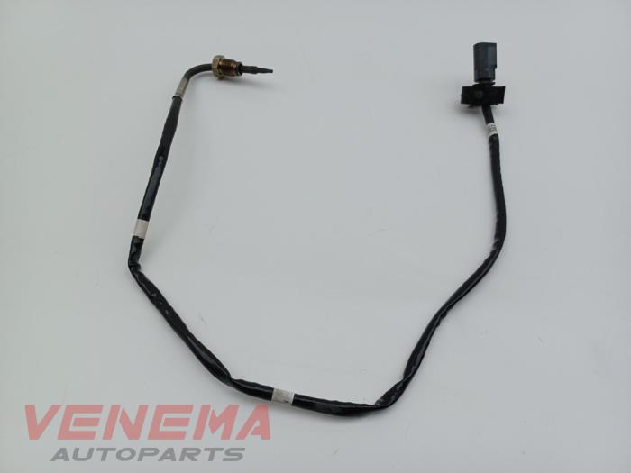 Gebruikte Uitlaat temperatuursensor Volkswagen Passat Variant (3G5) 1.6 TDI 16V Prijs € 29,99 Margeregeling aangeboden door Venema Autoparts