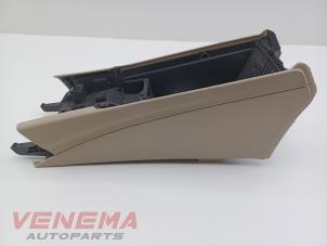 Gebruikte Middenconsoles Mercedes C Estate (S205) C-300d 2.0 Turbo 16V Prijs € 59,99 Margeregeling aangeboden door Venema Autoparts