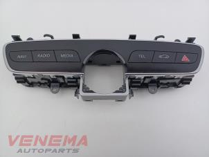 Gebruikte Regelunit Multi Media Mercedes C Estate (S205) C-300d 2.0 Turbo 16V Prijs € 179,99 Margeregeling aangeboden door Venema Autoparts