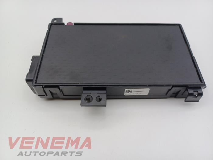 Gebruikte Module Telefoon Mercedes C Estate (S205) C-300d 2.0 Turbo 16V Prijs € 119,99 Margeregeling aangeboden door Venema Autoparts