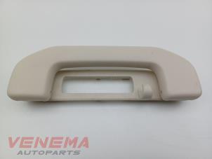 Gebruikte Handgreep Mercedes C Estate (S205) C-300d 2.0 Turbo 16V Prijs € 9,99 Margeregeling aangeboden door Venema Autoparts