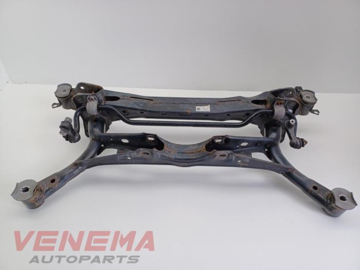 Gebruikte Subframe Volkswagen Passat Variant (3G5) 1.6 TDI 16V Prijs € 69,99 Margeregeling aangeboden door Venema Autoparts
