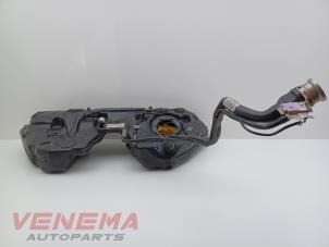 Gebruikte Brandstoftank Mercedes C Estate (S205) C-300d 2.0 Turbo 16V Prijs € 159,99 Margeregeling aangeboden door Venema Autoparts