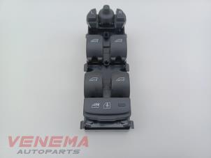 Gebruikte Ruit schakelaar elektrisch Volvo V40 (MV) 2.0 D2 16V Prijs € 49,99 Margeregeling aangeboden door Venema Autoparts