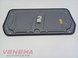 Gebruikte Motor Beschermplaat Renault Twingo III (AH) 1.0 SCe 70 12V Prijs € 69,99 Margeregeling aangeboden door Venema Autoparts