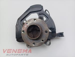 Gebruikte Fusee links-voor Renault Twingo III (AH) 1.0 SCe 70 12V Prijs € 69,99 Margeregeling aangeboden door Venema Autoparts