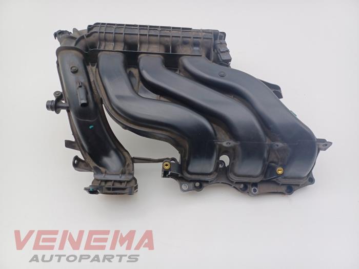 Gebruikte Spruitstuk Inlaat Renault Twingo III (AH) 1.0 SCe 70 12V Prijs € 39,99 Margeregeling aangeboden door Venema Autoparts