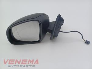 Gebruikte Spiegel Buiten links Renault Twingo III (AH) 1.0 SCe 70 12V Prijs € 99,99 Margeregeling aangeboden door Venema Autoparts