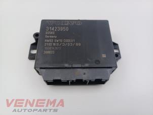 Gebruikte Module PDC Volvo V40 (MV) 2.0 D2 16V Prijs € 49,99 Margeregeling aangeboden door Venema Autoparts
