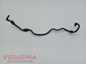 Gebruikte Remslang Mercedes C Estate (S205) C-300d 2.0 Turbo 16V Prijs € 14,99 Margeregeling aangeboden door Venema Autoparts