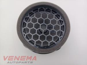 Gebruikte Luidspreker Seat Ateca (5FPX) 1.5 TSI 16V Prijs € 19,99 Margeregeling aangeboden door Venema Autoparts