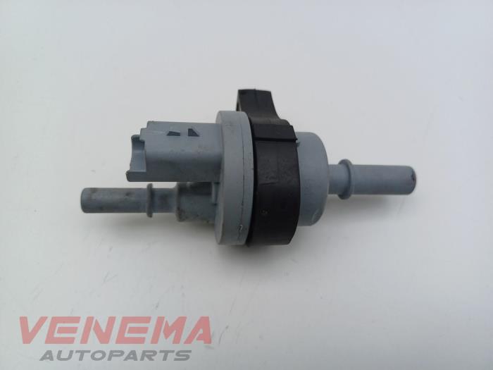 Vacuum ventiel van een Opel Grandland (X) 1.2 Turbo 12V 2021