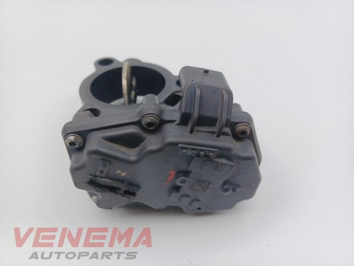 Gebruikte Gasklephuis BMW 1 serie (F20) 114d 1.5 12V TwinPower Prijs € 29,99 Margeregeling aangeboden door Venema Autoparts
