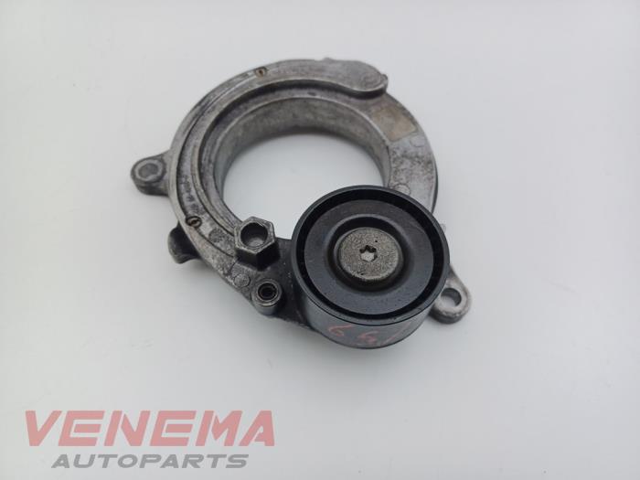 Gebruikte Spanrol Multiriem BMW 1 serie (F20) 114d 1.5 12V TwinPower Prijs € 34,99 Margeregeling aangeboden door Venema Autoparts