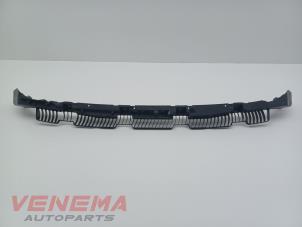 Gebruikte Bumpersteun midden-achter Volkswagen Golf Sportsvan (AUVS) 1.2 TSI 16V BlueMOTION Prijs € 24,99 Margeregeling aangeboden door Venema Autoparts