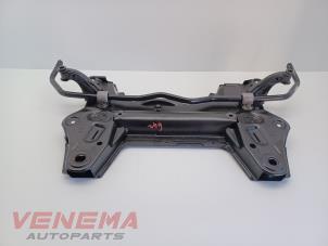 Gebruikte Subframe Peugeot 208 II (UB/UH/UP) 1.2 Vti 12V PureTech 100 Prijs € 99,99 Margeregeling aangeboden door Venema Autoparts