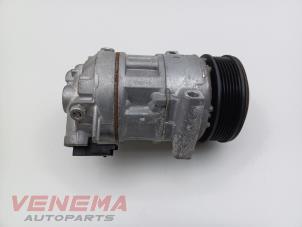 Gebruikte Pomp Airco Peugeot 208 II (UB/UH/UP) 1.2 Vti 12V PureTech 100 Prijs € 174,99 Margeregeling aangeboden door Venema Autoparts