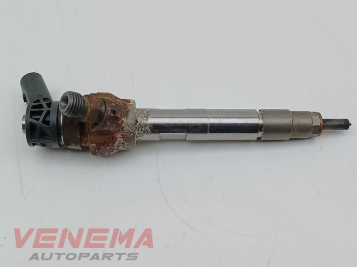Gebruikte Verstuiver (diesel) BMW 1 serie (F20) 116d 1.5 12V TwinPower Prijs € 99,99 Margeregeling aangeboden door Venema Autoparts