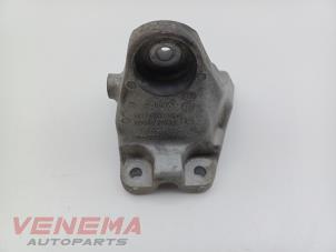 Gebruikte Motorrubber BMW 1 serie (F20) 116d 1.5 12V TwinPower Prijs € 19,99 Margeregeling aangeboden door Venema Autoparts