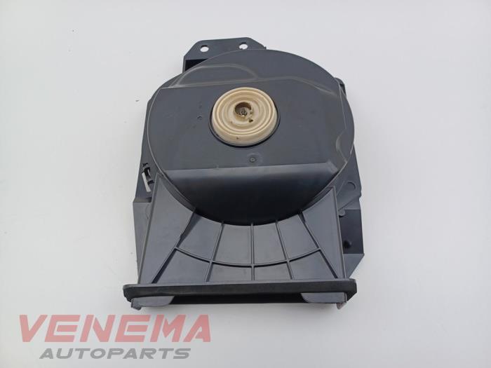 Luidspreker van een BMW 4 serie Gran Coupe (F36) 420i 2.0 TwinPower Turbo 16V 2017