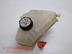 Gebruikte Expansievat Ford Fiesta 6 (JA8) 1.4 TDCi Prijs € 14,99 Margeregeling aangeboden door Venema Autoparts