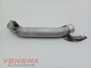 Gebruikte Intercooler Buis Volvo V40 (MV) 2.0 D2 16V Prijs € 24,99 Margeregeling aangeboden door Venema Autoparts