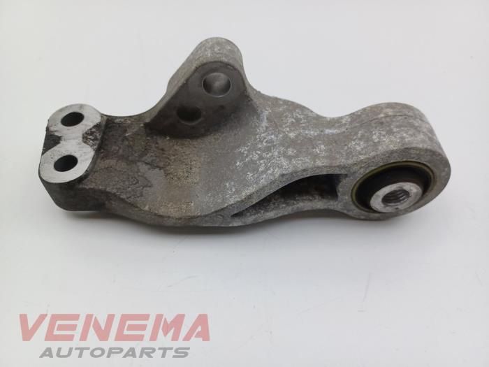 Motorsteun van een Volvo V40 (MV) 2.0 D2 16V 2016