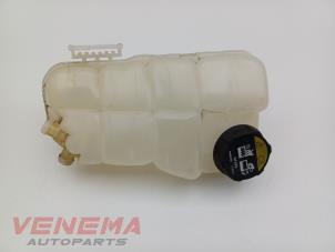 Gebruikte Expansievat Volvo V40 (MV) 2.0 D2 16V Prijs € 19,99 Margeregeling aangeboden door Venema Autoparts