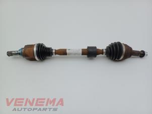 Gebruikte Steekas links-voor Renault Megane IV (RFBB) 1.3 TCE 140 16V Prijs € 99,99 Margeregeling aangeboden door Venema Autoparts