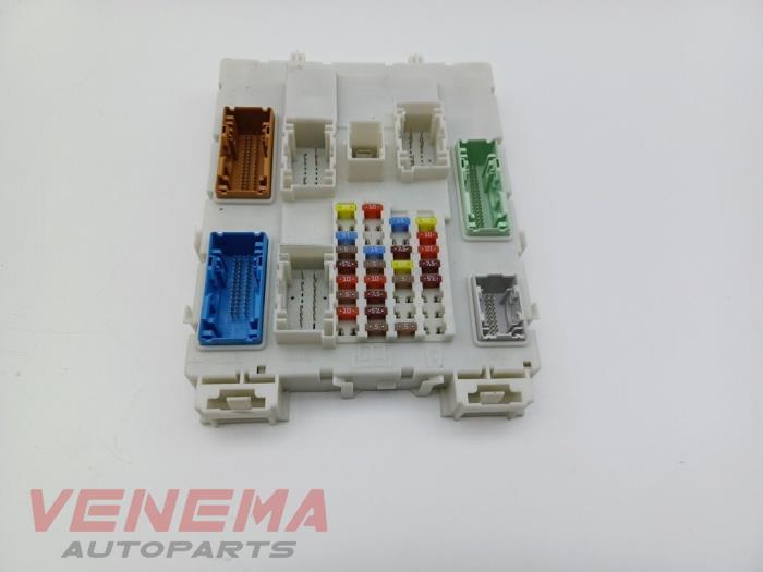 Gebruikte Module Bodycontrol Volvo V40 (MV) 2.0 D2 16V Prijs € 74,99 Margeregeling aangeboden door Venema Autoparts