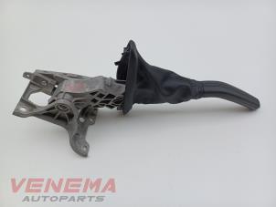 Gebruikte Handrem Mechaniek Volvo V40 (MV) 2.0 D2 16V Prijs € 34,99 Margeregeling aangeboden door Venema Autoparts