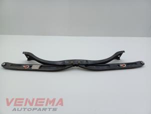 Gebruikte Stabilisatorstang achter Renault Twingo III (AH) 1.0 SCe 70 12V Prijs € 129,99 Margeregeling aangeboden door Venema Autoparts