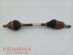 Gebruikte Aandrijfas links-achter Renault Twingo III (AH) 1.0 SCe 70 12V Prijs € 29,99 Margeregeling aangeboden door Venema Autoparts